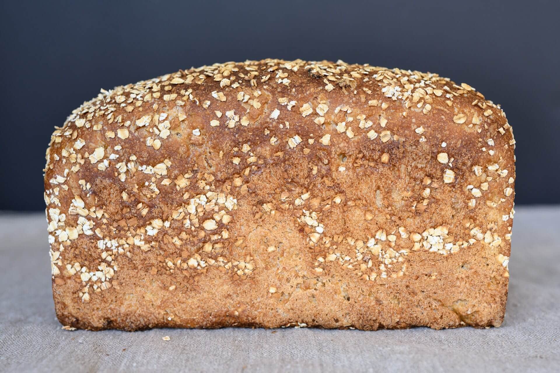 Crust with oats